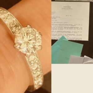 TIFFANY & CO. DIAMOND RING FLAWLESS PLATINUM TIFFANY ENGAGEMENT RING VVS1